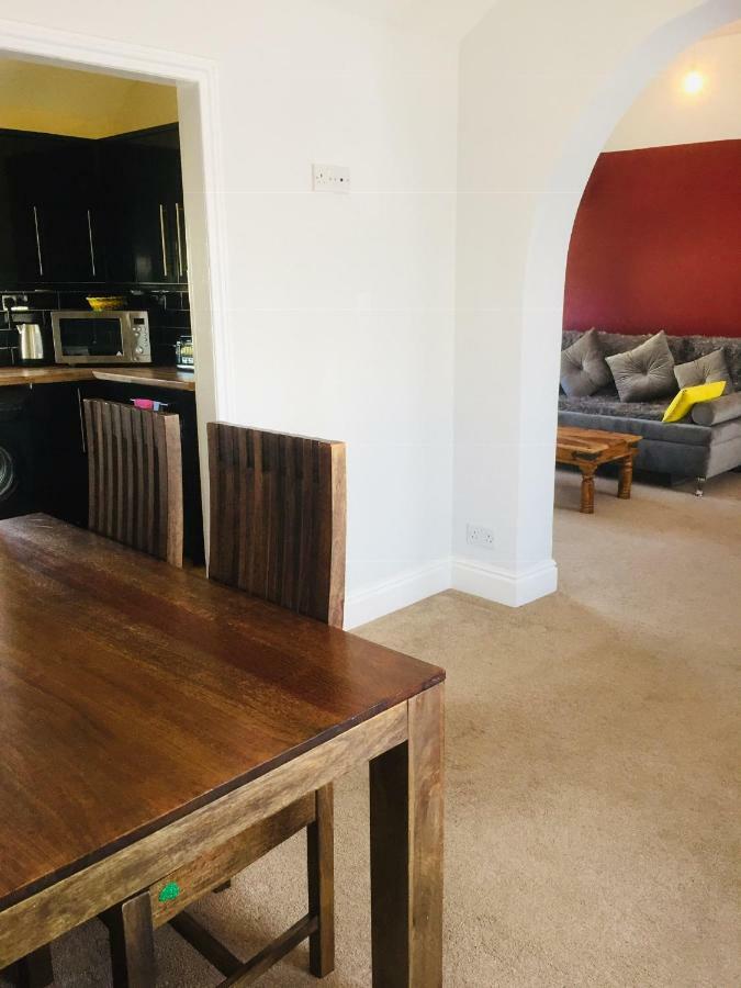 Cliff Top Apartment 3 Bedroom Shanklin Bagian luar foto
