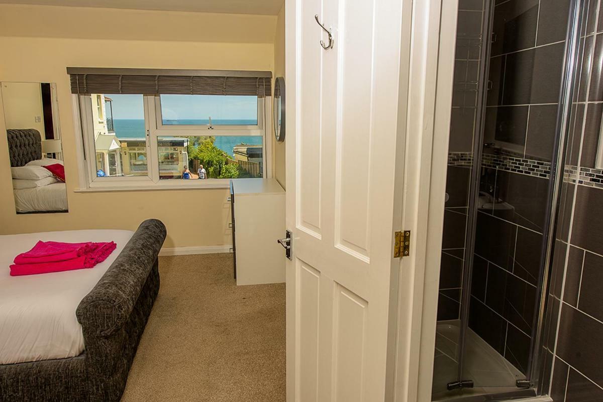 Cliff Top Apartment 3 Bedroom Shanklin Bagian luar foto