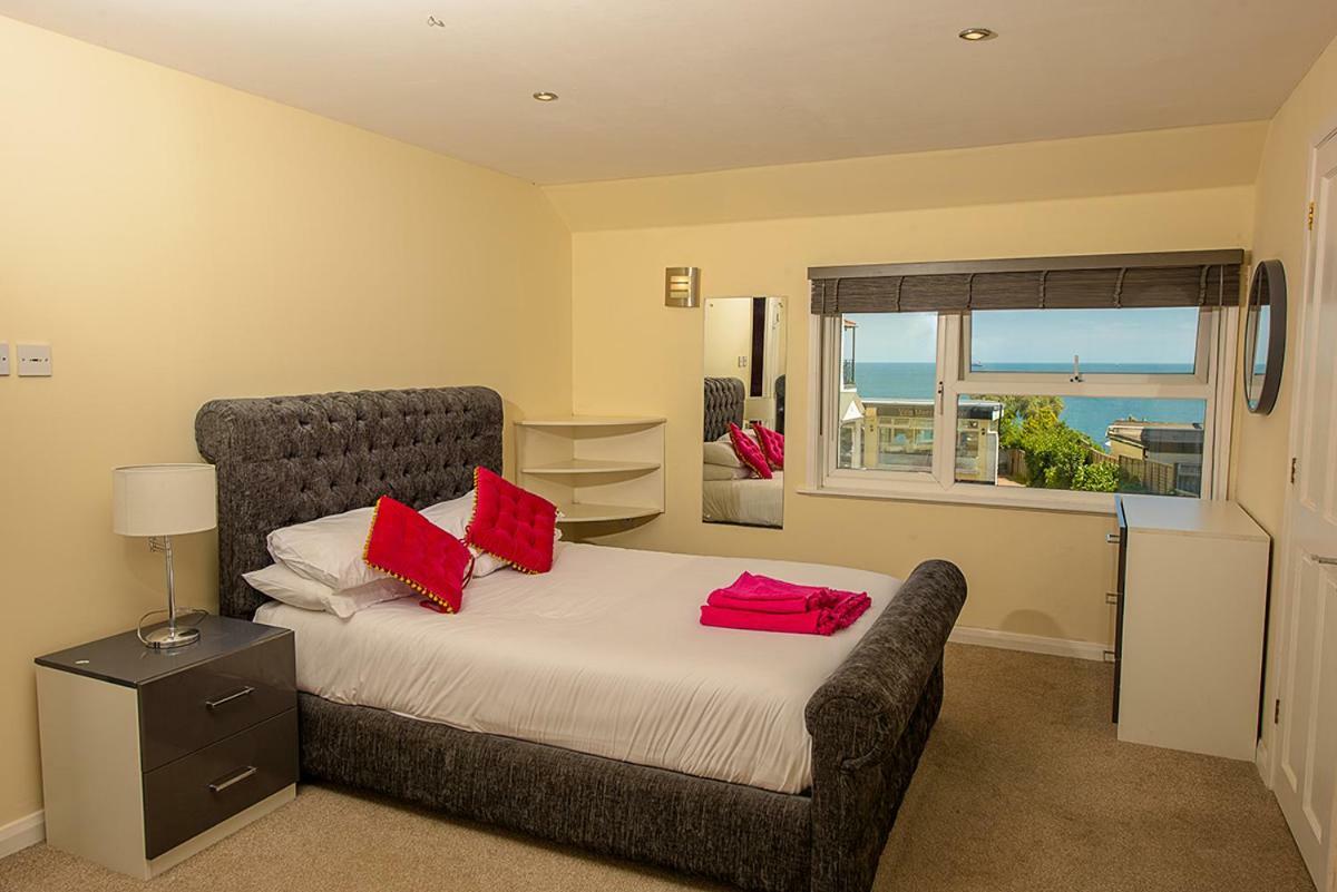 Cliff Top Apartment 3 Bedroom Shanklin Bagian luar foto